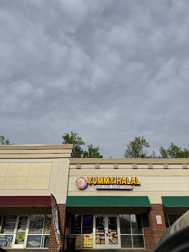 Photo of Yummy Halal (NY Street Food) Kabob & Birynani Palace - 5805 Silver Hill Rd, District Heights, MD 20747