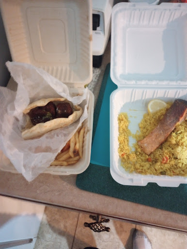 Photo of Yummy Halal (NY Street Food) Kabob & Birynani Palace - 5805 Silver Hill Rd, District Heights, MD 20747