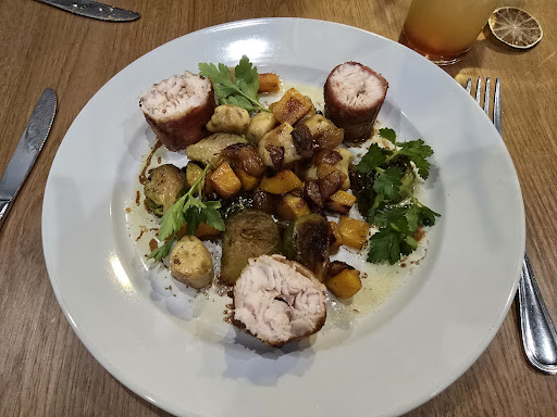 Photo of feast - 5513 William Flinn Hwy Suite 100, Gibsonia, PA 15044