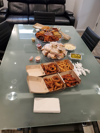 Photo of Holy Schnitzel - 39 Eisenhower Pkwy, Roseland, NJ 07068