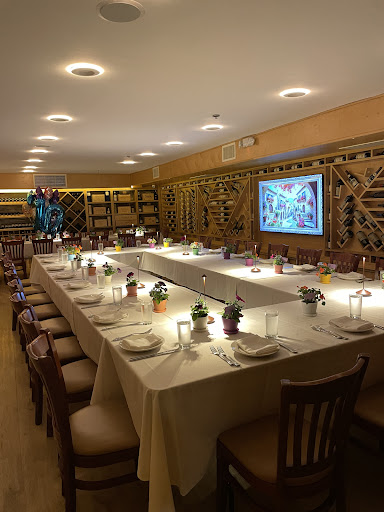 Photo of Lithos Estiatorio - 405 Eisenhower Pkwy, Livingston, NJ 07039