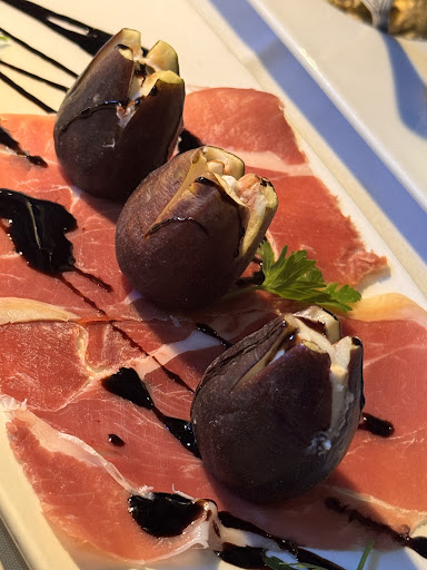 Photo of Lithos Estiatorio - 405 Eisenhower Pkwy, Livingston, NJ 07039