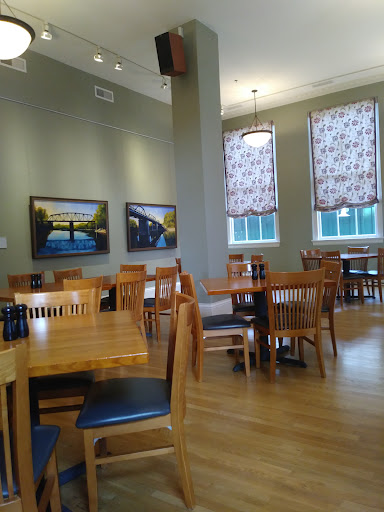 Photo of Postmasters Grill - 133 W Washington St, Camden, AR 71701