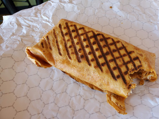 Photo of Longboards Wraps & Bowls - 1173 W Kansas St, Liberty, MO 64068