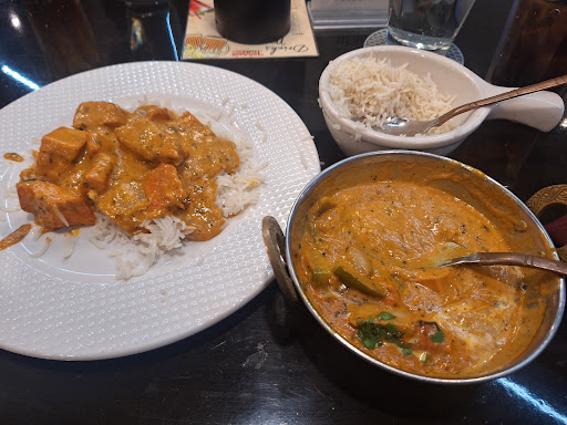 Photo of Tandoor & Tadka - 715 N Giant City Rd #8, Carbondale, IL 62902