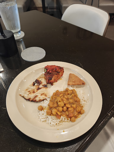 Photo of Tandoor & Tadka - 715 N Giant City Rd #8, Carbondale, IL 62902