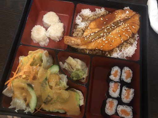 Photo of HALAL KENNEDY FRIED CHICKEN & Gyros king 2 - Keyser Oak Shopping Center, 1736 Keyser Ave, Scranton, PA 18508