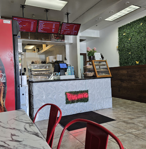 Photo of Pitas are us - 2690 E Bidwell St #300, Folsom, CA 95630