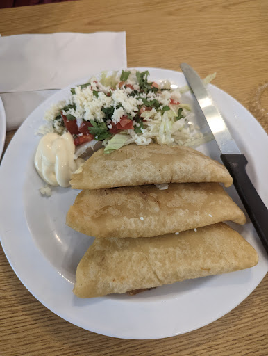 Photo of El Quetzal Restaurant & Bakery - 129 S Main St, Carthage, MO 64836