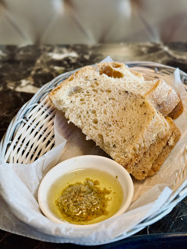 Photo of Rosemary's Thyme Bistro - 5762 Union Mill Rd, Centreville, VA 20124