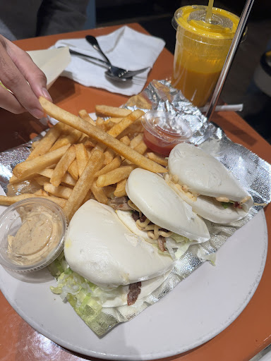 Photo of Momo's Master - 110 N Columbia St, Chapel Hill, NC 27514