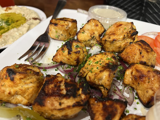 Photo of EZ Shawarma - 4638 N Cumberland Ave, Norridge, IL 60656