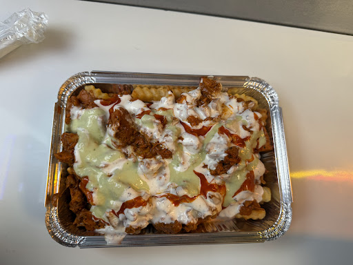 Photo of Halaleez NY Chicken & Gyro Rice Bowls - 400 S Financial Pl, Chicago, IL 60605