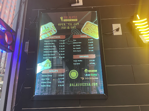 Photo of Halaleez NY Chicken & Gyro Rice Bowls - 400 S Financial Pl, Chicago, IL 60605