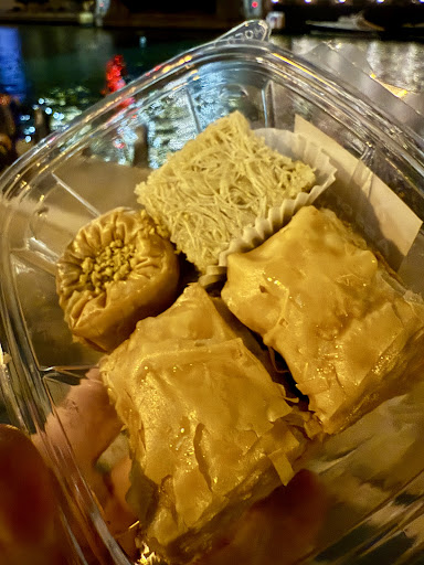 Photo of Pita Pita Mediterranean Grill - 200 W Randolph St, Chicago, IL 60606