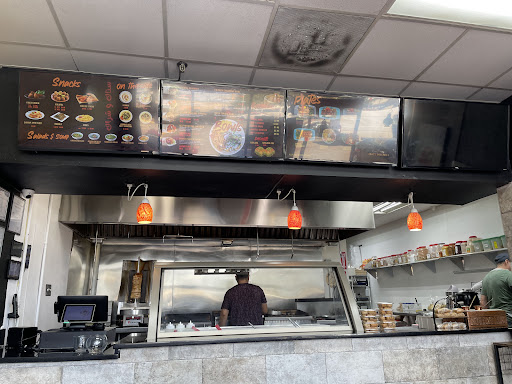 Photo of Snack & Shrack Restaurant - 3910 25th Ave, Schiller Park, IL 60176