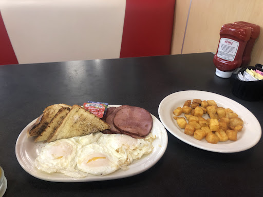 Photo of Friendly's - 529 Memorial Dr, Chicopee, MA 01020