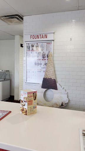 Photo of Friendly's - 529 Memorial Dr, Chicopee, MA 01020