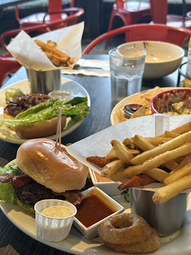 Photo of Max Burger - 684 Bliss Rd, Longmeadow, MA 01106