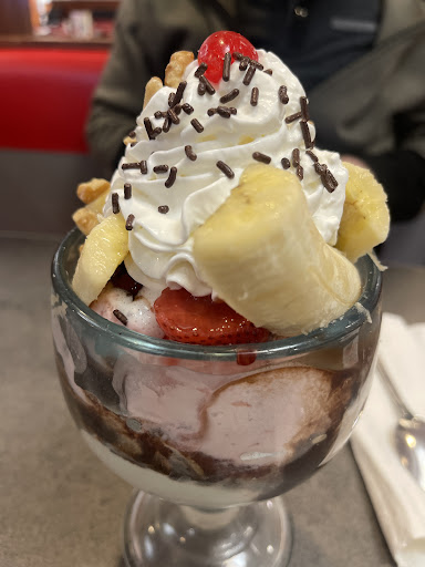 Photo of Friendly's - 19 Springfield St, Agawam, MA 01001