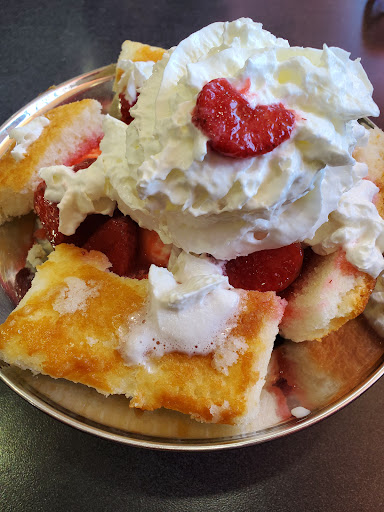 Photo of Friendly's - 1745 Northampton St, Holyoke, MA 01040