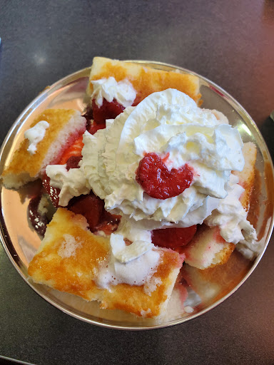 Photo of Friendly's - 1745 Northampton St, Holyoke, MA 01040