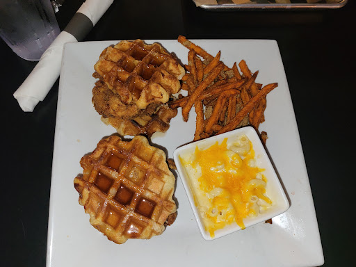 Photo of Blackwater Restaurant & Lounge - 612 1st St, Chillicothe, MO 64601