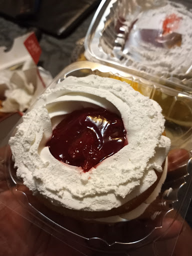 Photo of Krispy Krunchy Chicken - 3000 N Market St, Wilmington, DE 19802