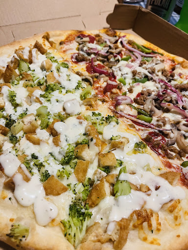 Photo of Big Apple Pizzeria - 108 14th St, Troy, NY 12180