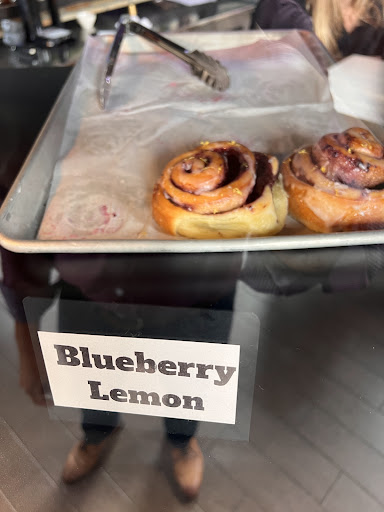 Photo of Kizzo - 24 University Ave NE, Minneapolis, MN 55413