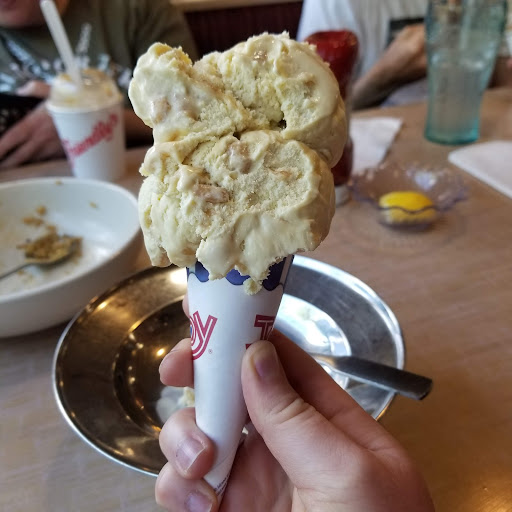 Photo of Friendly's - 147 Loudon Rd, Concord, NH 03301