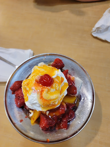 Photo of Friendly's - 147 Loudon Rd, Concord, NH 03301