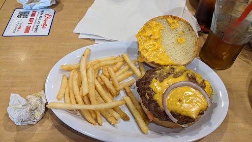 Photo of Friendly's - 147 Loudon Rd, Concord, NH 03301