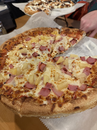 Photo of Nakis Pizza & Bar - 1558 Hooksett Rd, Hooksett, NH 03106