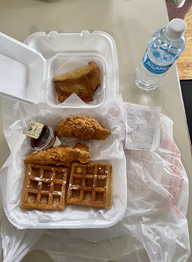 Photo of Flynn’s Eats - 517 Northtown Dr NE, Blaine, MN 55434