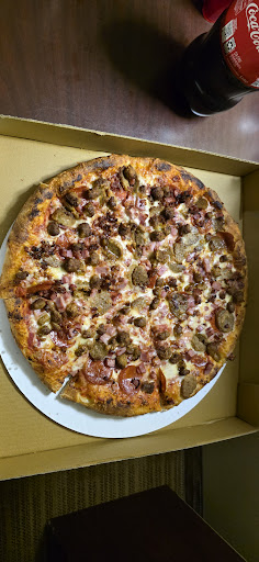 Photo of Vittos Pizza and Bar - 647 Main Ave, Warwick, RI 02886