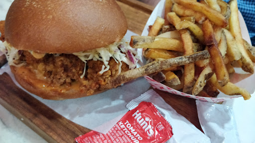 Photo of Zalim Hot Chicken & Burgers - 3 E Palisade Ave, Englewood, NJ 07631