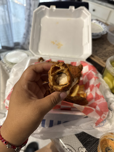 Photo of Krispys Nashville Hot Chicken - 703 E 9th St, Lockport, IL 60441