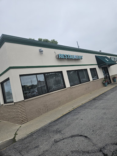 Photo of Maxim's Restaurant & Lounge - 7205 Broadway, Merrillville, IN 46410