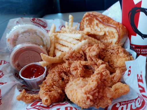 Photo of Raising Cane's Chicken Fingers - 2411 Sycamore Rd, DeKalb, IL 60115