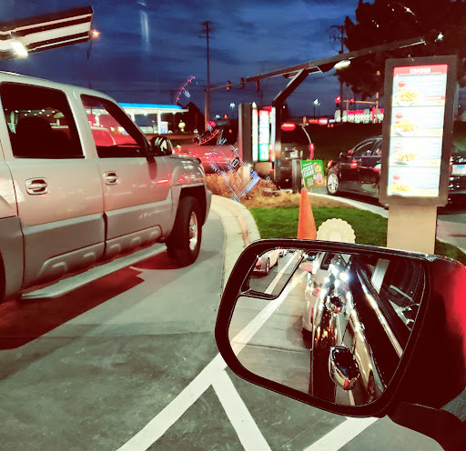 Photo of Raising Cane's Chicken Fingers - 2411 Sycamore Rd, DeKalb, IL 60115