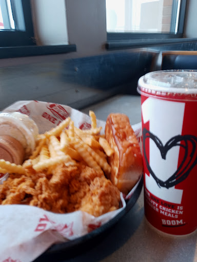 Photo of Raising Cane's Chicken Fingers - 2411 Sycamore Rd, DeKalb, IL 60115