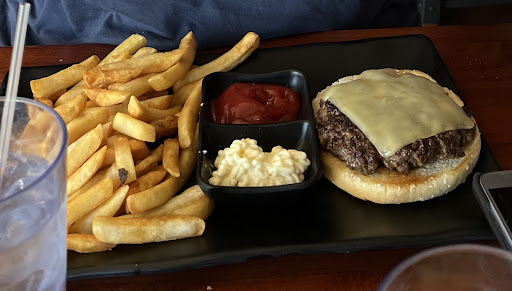 Photo of Ugly Restaurant and Bar - 2312 Wabash Ave, Springfield, IL 62704