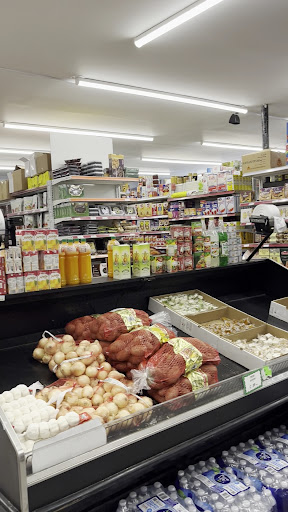 Photo of Halal Alsham Market أسواق الشام العربية - 570 E Algonquin Rd, Des Plaines, IL 60016