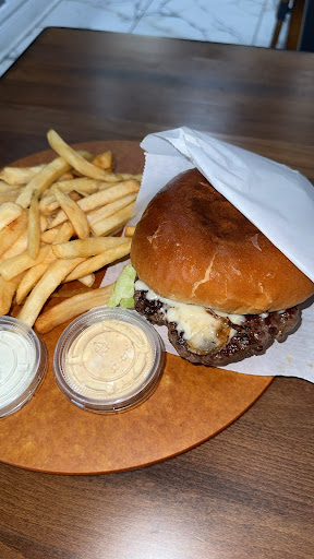 Photo of Damasqino pizza - 7752 N Milwaukee Ave, Niles, IL 60714