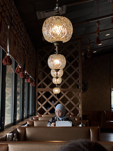 Photo of Karavan Restaurant - 851 W Oakton St, Des Plaines, IL 60018