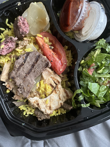 Photo of Pita Pita Mediterranean Grill - 1467 Lee St, Des Plaines, IL 60018