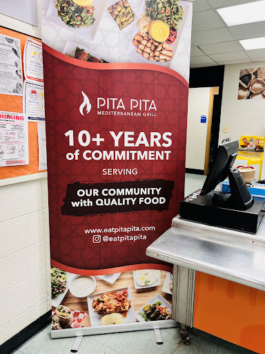 Photo of Pita Pita Mediterranean Grill - 1467 Lee St, Des Plaines, IL 60018