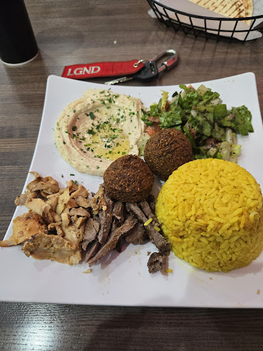 Photo of Pita Pita Mediterranean Grill - 1467 Lee St, Des Plaines, IL 60018