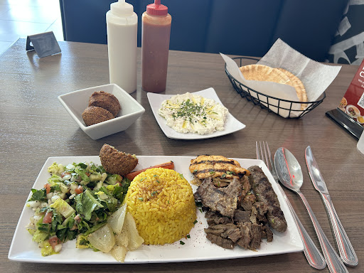 Photo of Pita Pita Mediterranean Grill - 1467 Lee St, Des Plaines, IL 60018